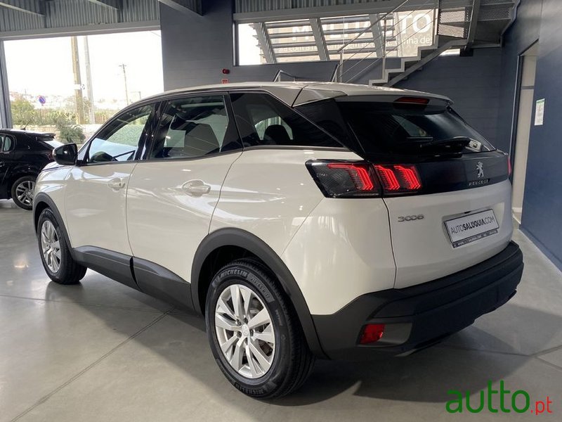 2021' Peugeot 3008 photo #3