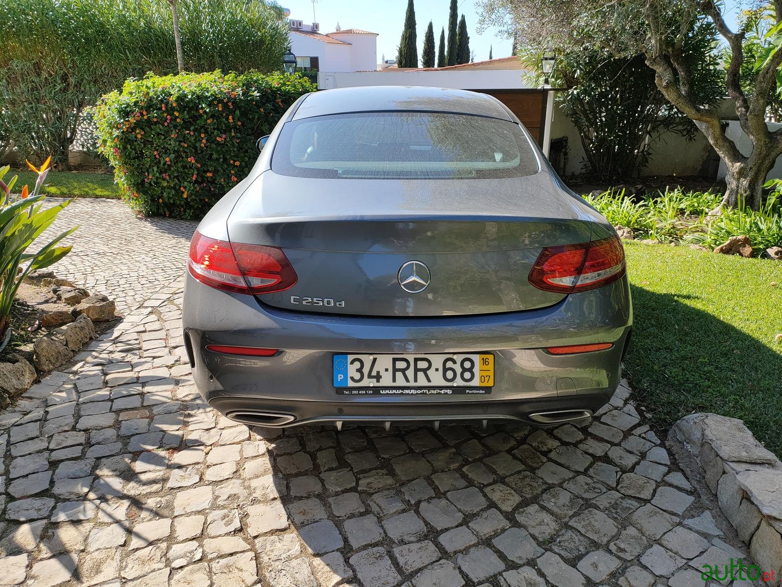 2016' Mercedes-Benz C-Class 250D coupe photo #6