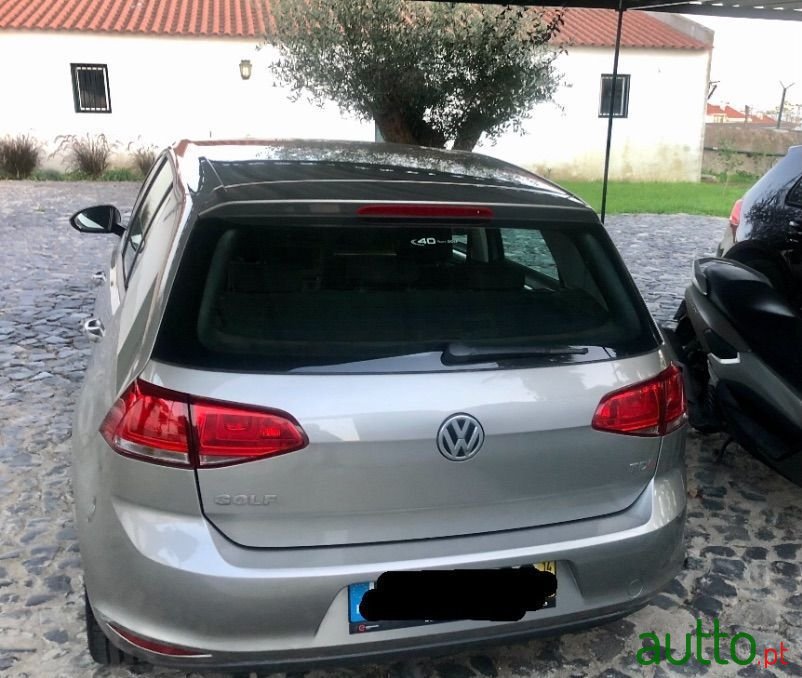 2014' Volkswagen Golf photo #4