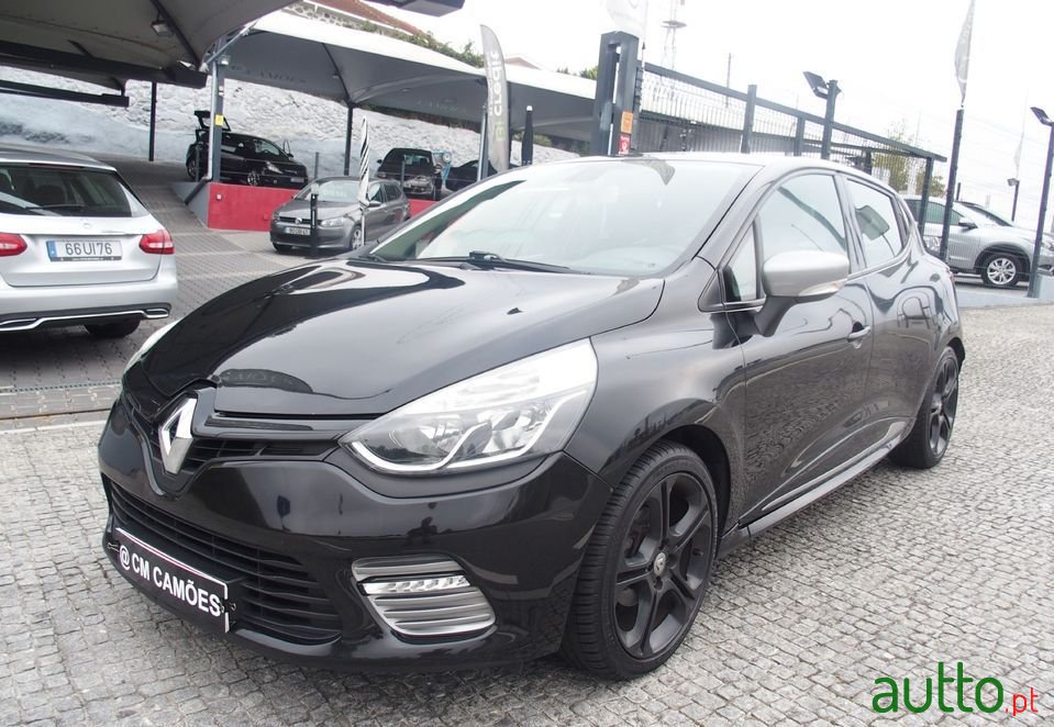 2013' Renault Clio photo #3