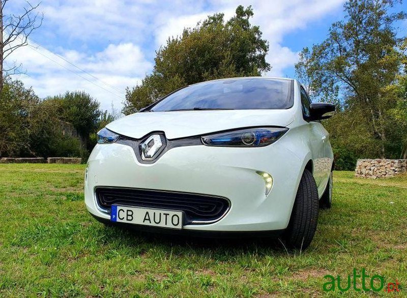 2015' Renault Zoe Life photo #3