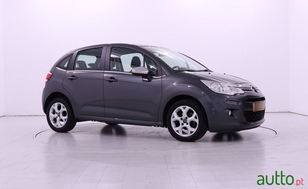 2016' Citroen C3 1.2 Puretech Live photo #1