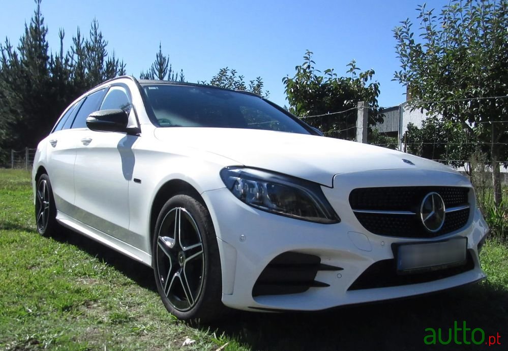 2021' Mercedes-Benz C 300 photo #1