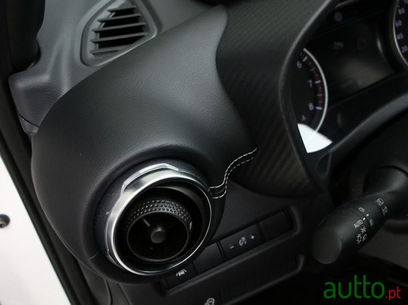 2024' Nissan Juke photo #4