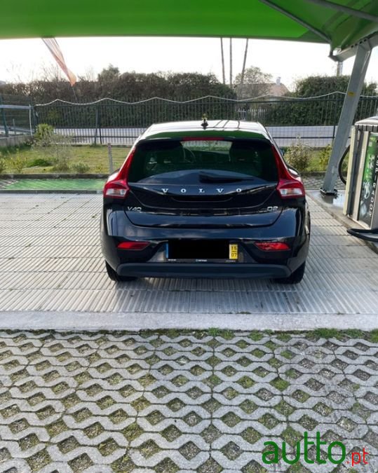 2015' Volvo V40 photo #1