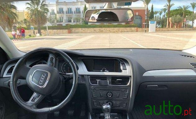 2009' Audi A4 photo #2