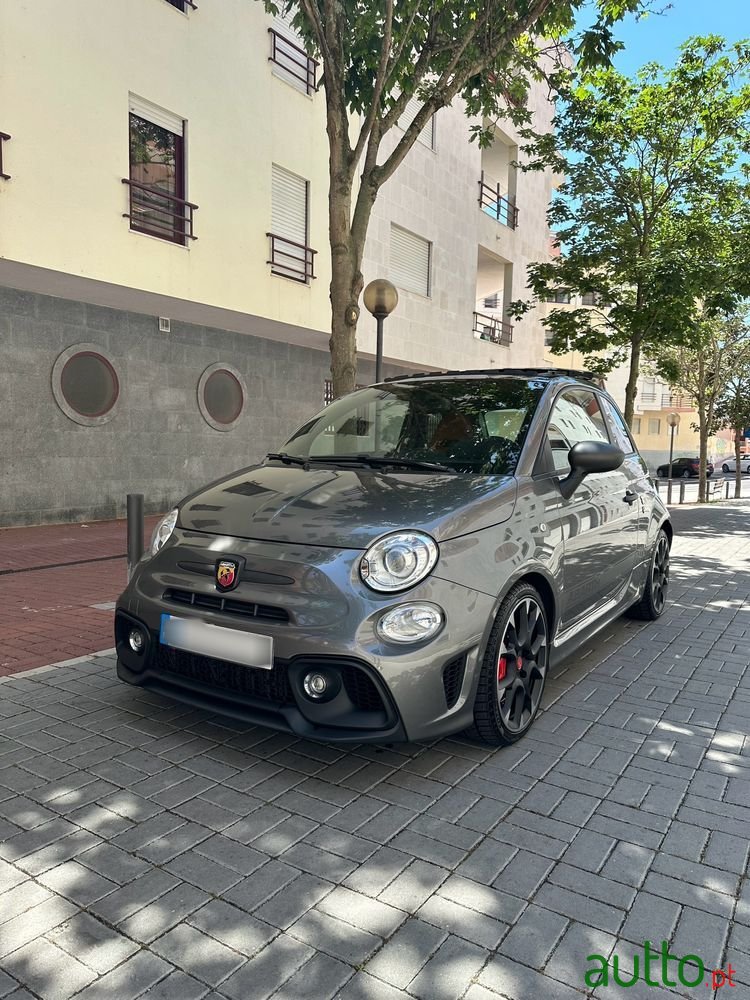 2017' Fiat 595 Abarth photo #3