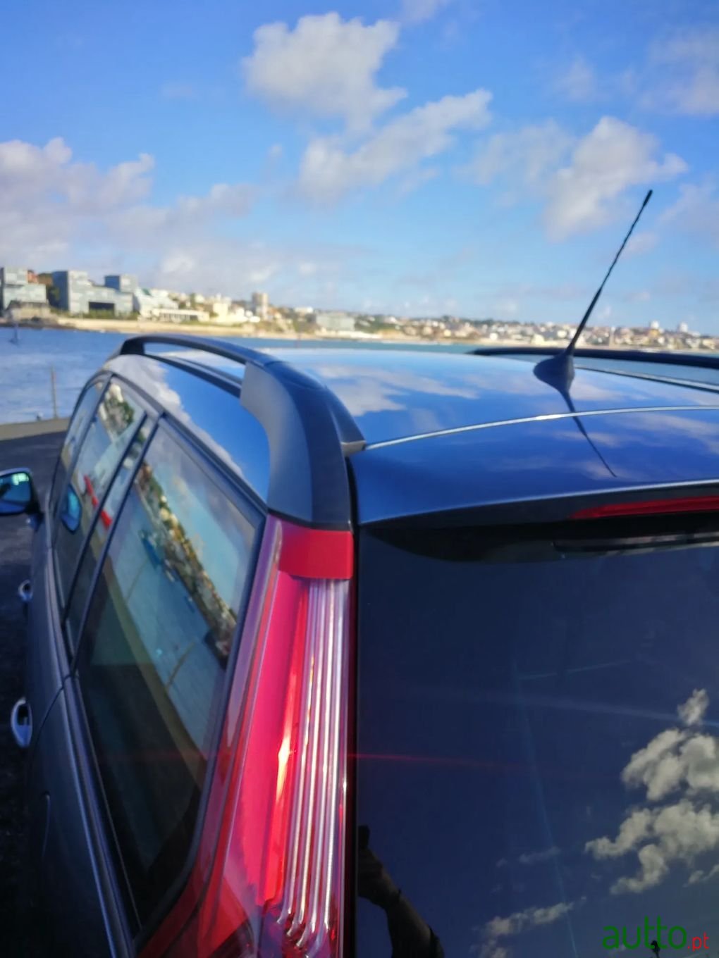 2010' Citroen C4 Grand Picasso photo #3