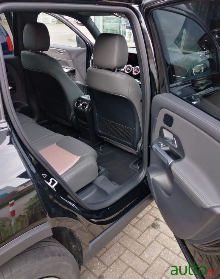 2023' Mercedes-Benz EQB photo #4