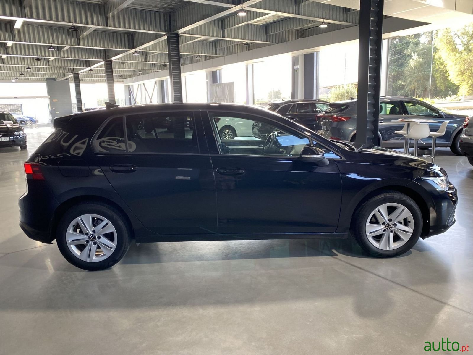 2021' Volkswagen Golf photo #5