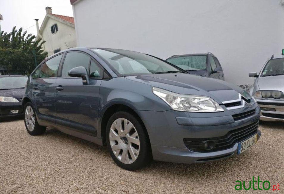 2006' Citroen C4 1.4 16V Vtr Pack photo #1