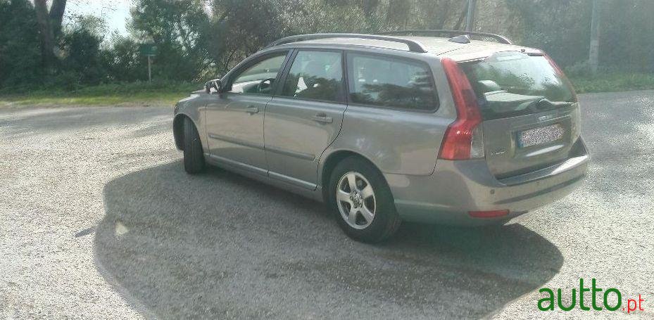 2008' Volvo V50 photo #3