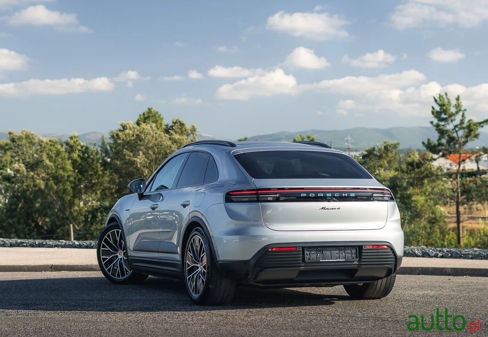 2024' Porsche Macan Electric 4 photo #3