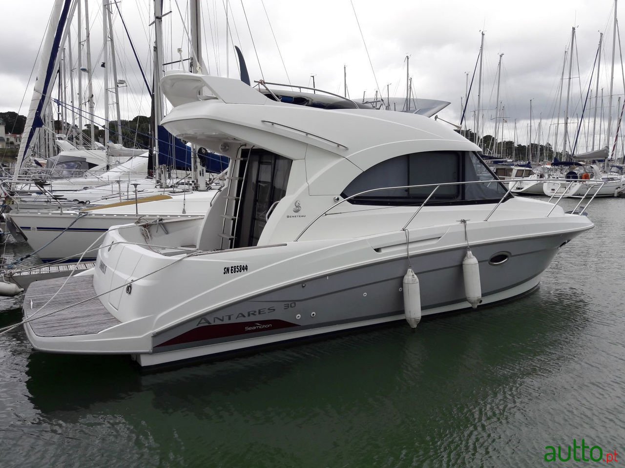 2013' Beneteau Antarès 30 fly photo #1