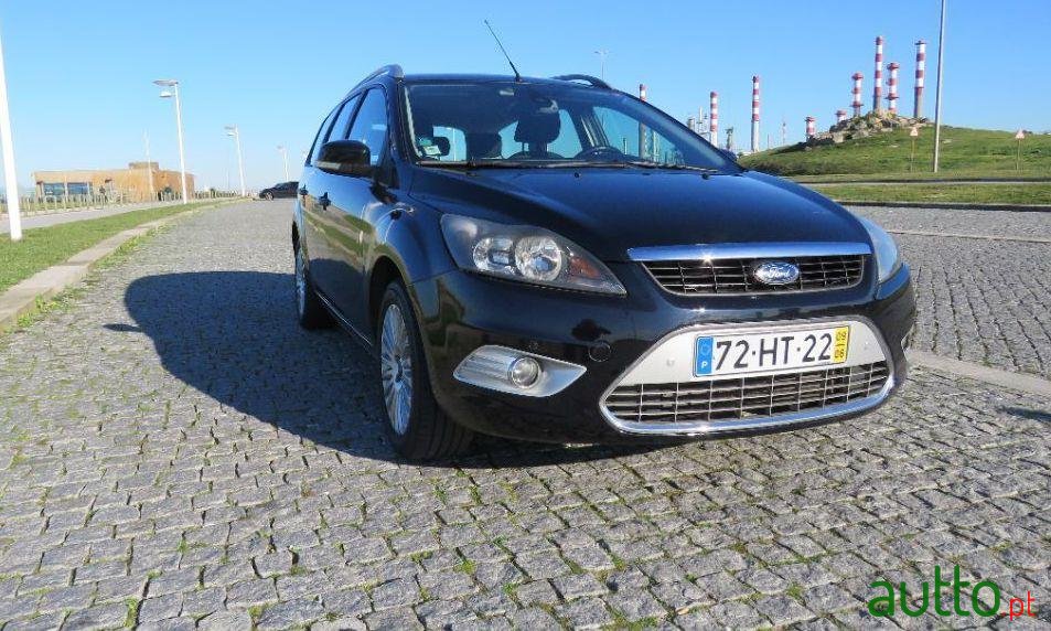 2009' Ford Focus Sw photo #1