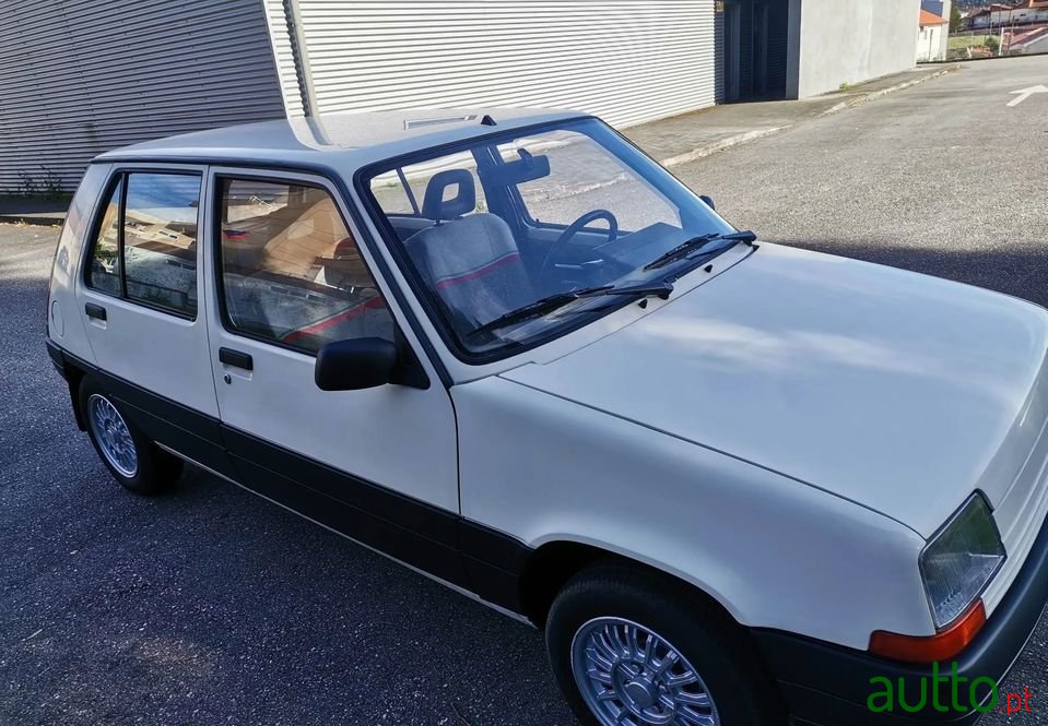 1990' Renault 5 photo #1