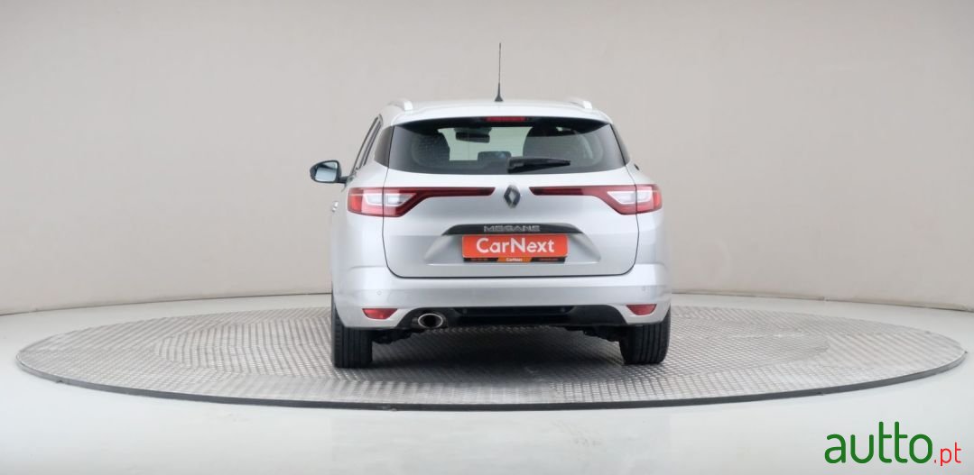 2018' Renault Megane Sport Tourer photo #5