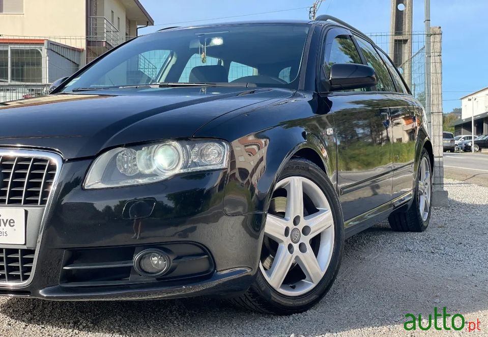 2006' Audi A4 Avant photo #2