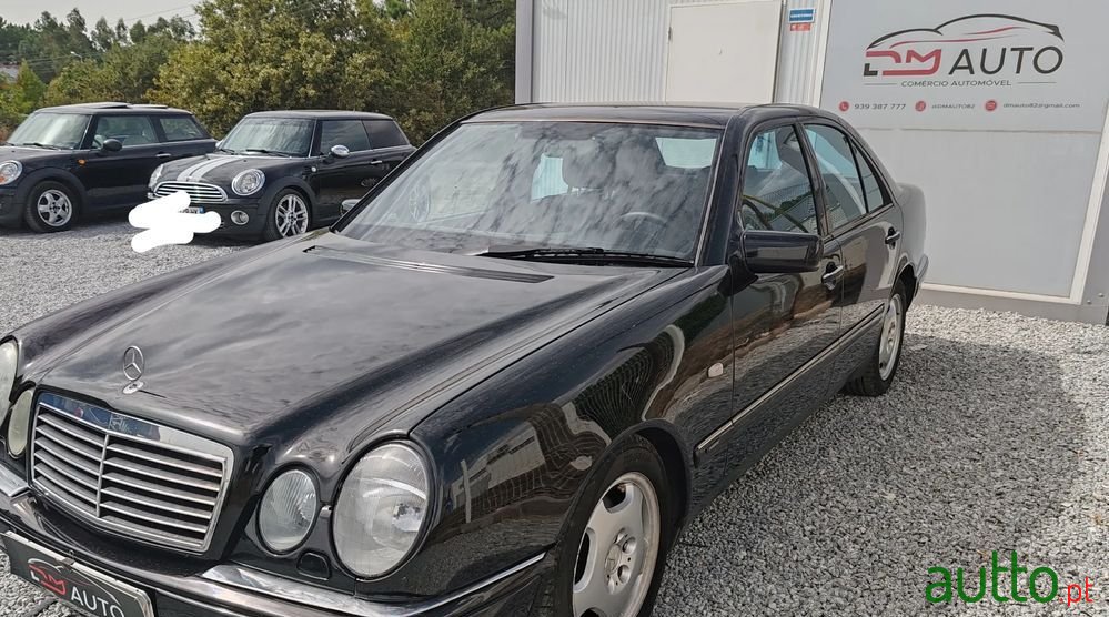 1998' Mercedes-Benz Classe E Td Classic photo #3