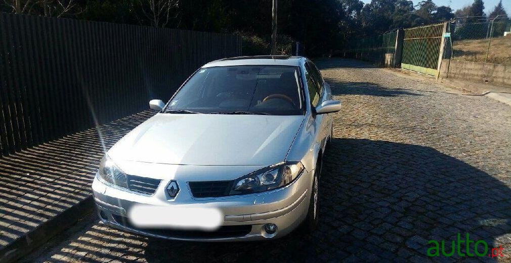 2005' Renault Laguna 1.9 Dci Initiale photo #1