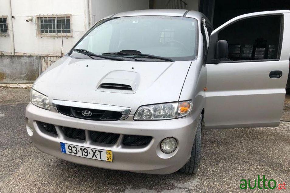 2004' Hyundai H-1 photo #3