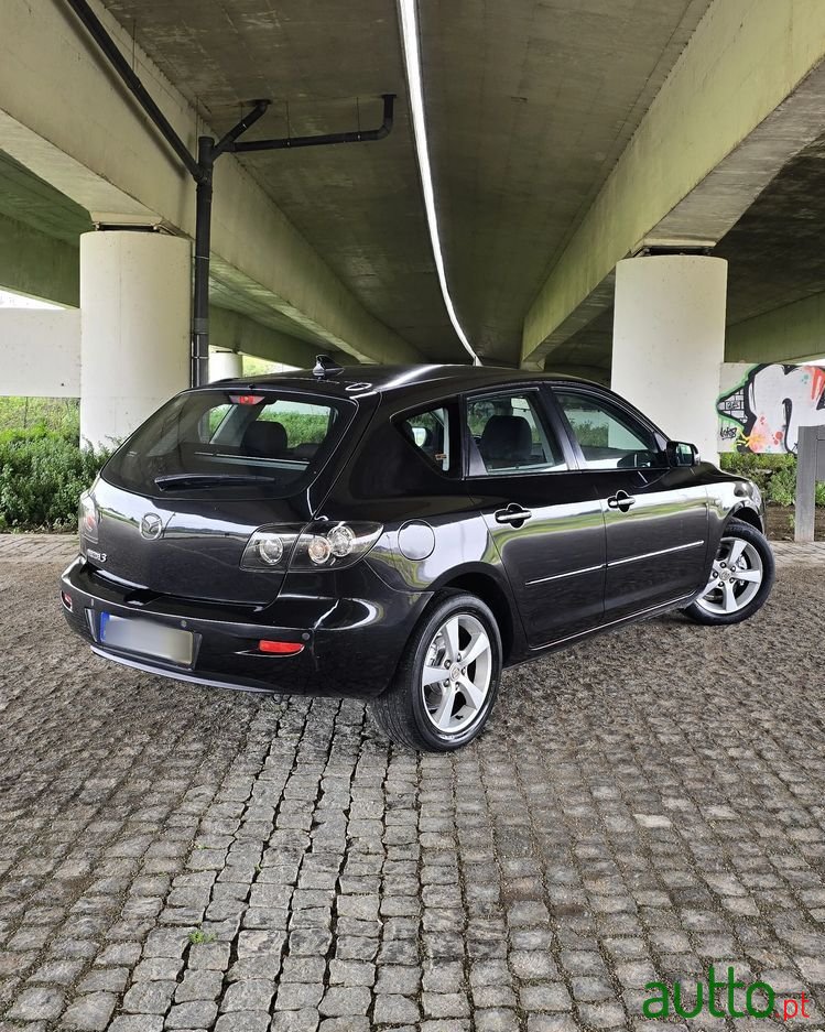 2006' Mazda 3 Hatchback photo #4