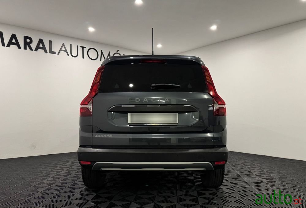 2023' Dacia Jogger photo #4