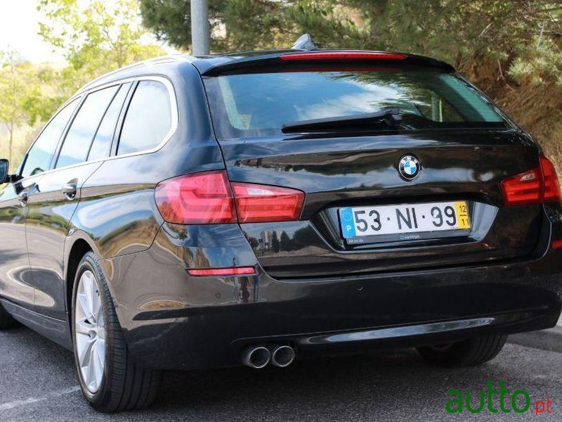 2012' BMW 520 D Touring photo #2