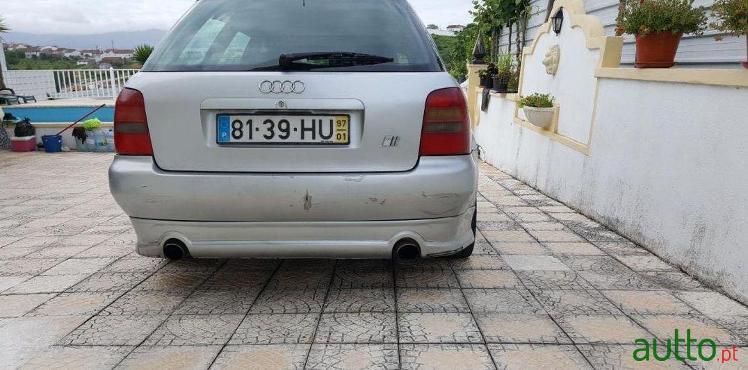 1997' Audi A4 Sport 110Cv photo #2