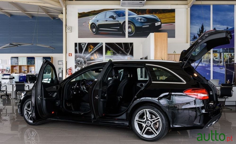 2020' Mercedes-Benz C 300 photo #4