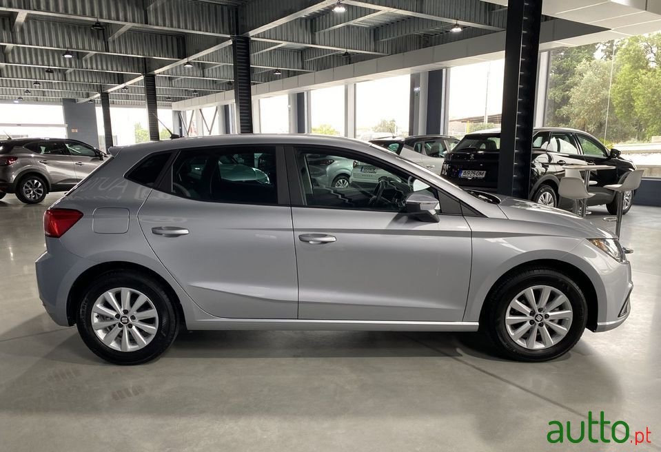 2021' SEAT Ibiza photo #5