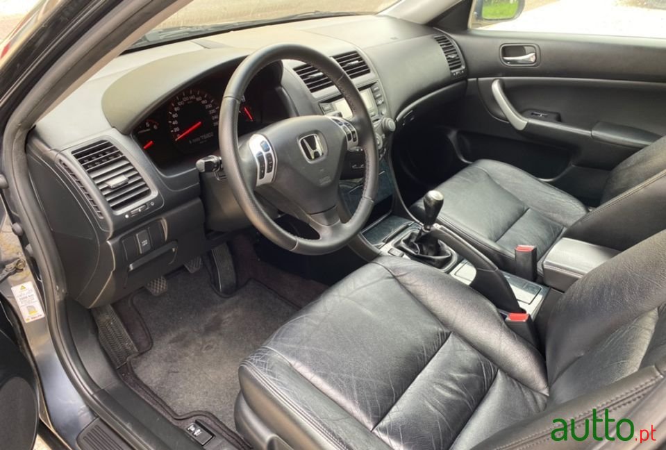 2005' Honda Accord photo #3