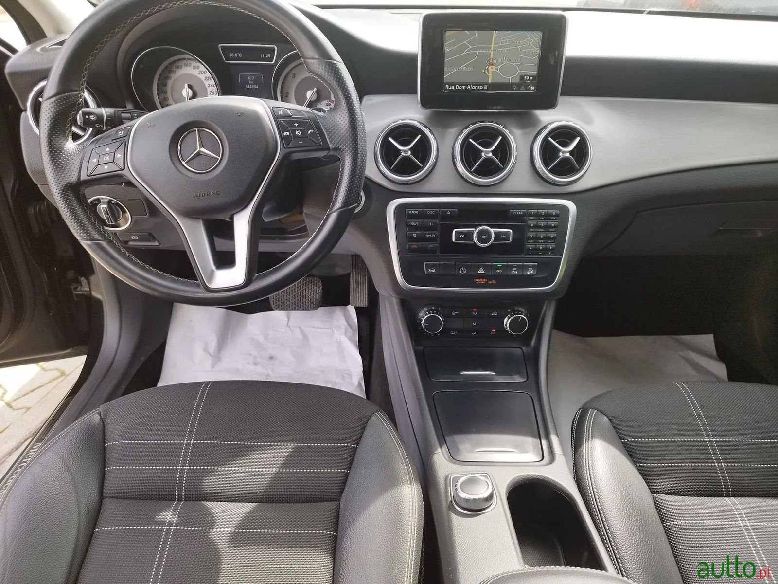 2014' Mercedes-Benz Gla-220 photo #6
