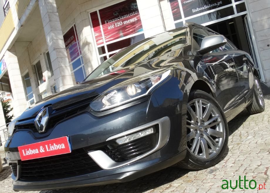 2014' Renault Megane Sport Tourer photo #1