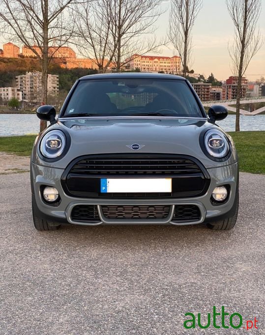 2019' MINI Cooper photo #3