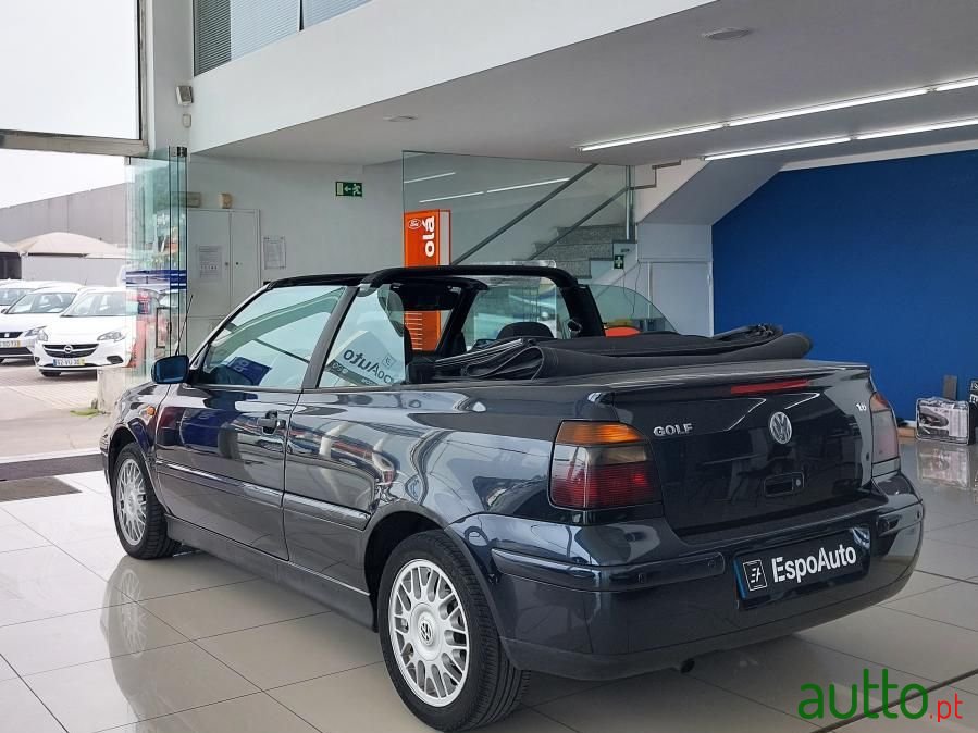 1999' Volkswagen Golf photo #4