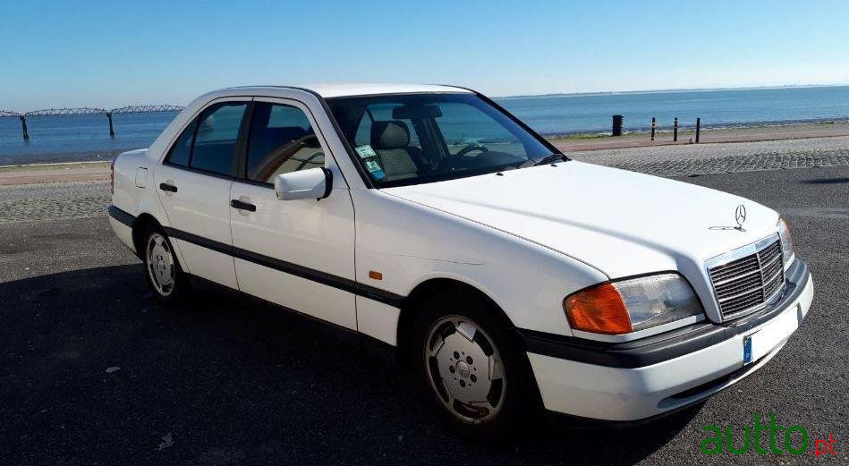 1994' Mercedes-Benz C-180 Espirit photo #3