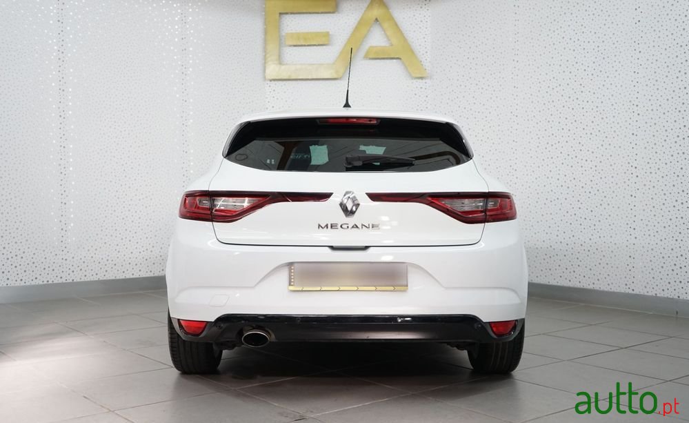 2017' Renault Megane Energy Tce 130 Limited photo #5