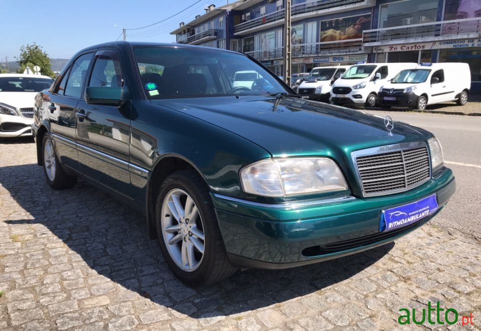 1994' Mercedes-Benz C-220 photo #1