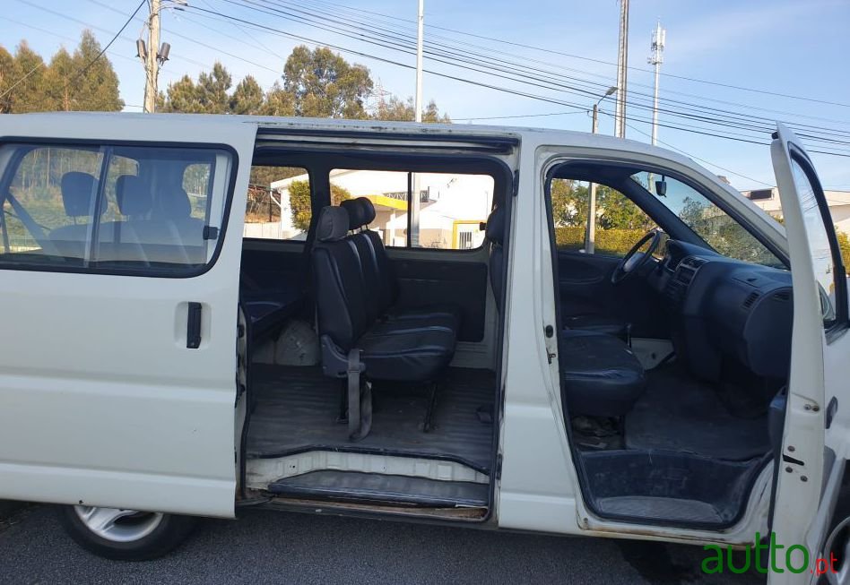 1997' Toyota Hiace photo #5