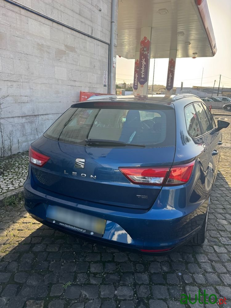 2016' SEAT Leon St photo #3