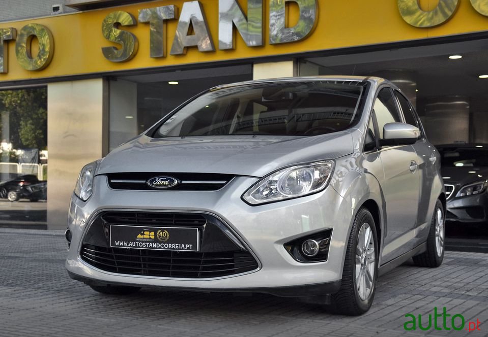 2013' Ford C-MAX photo #2