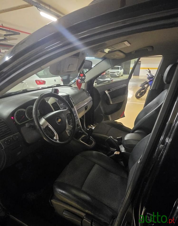 2008' Chevrolet Captiva photo #4