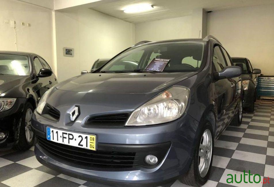 2008' Renault Clio Break photo #2