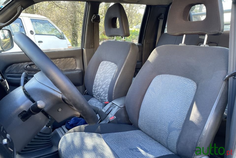 2000' Mitsubishi L200 photo #6