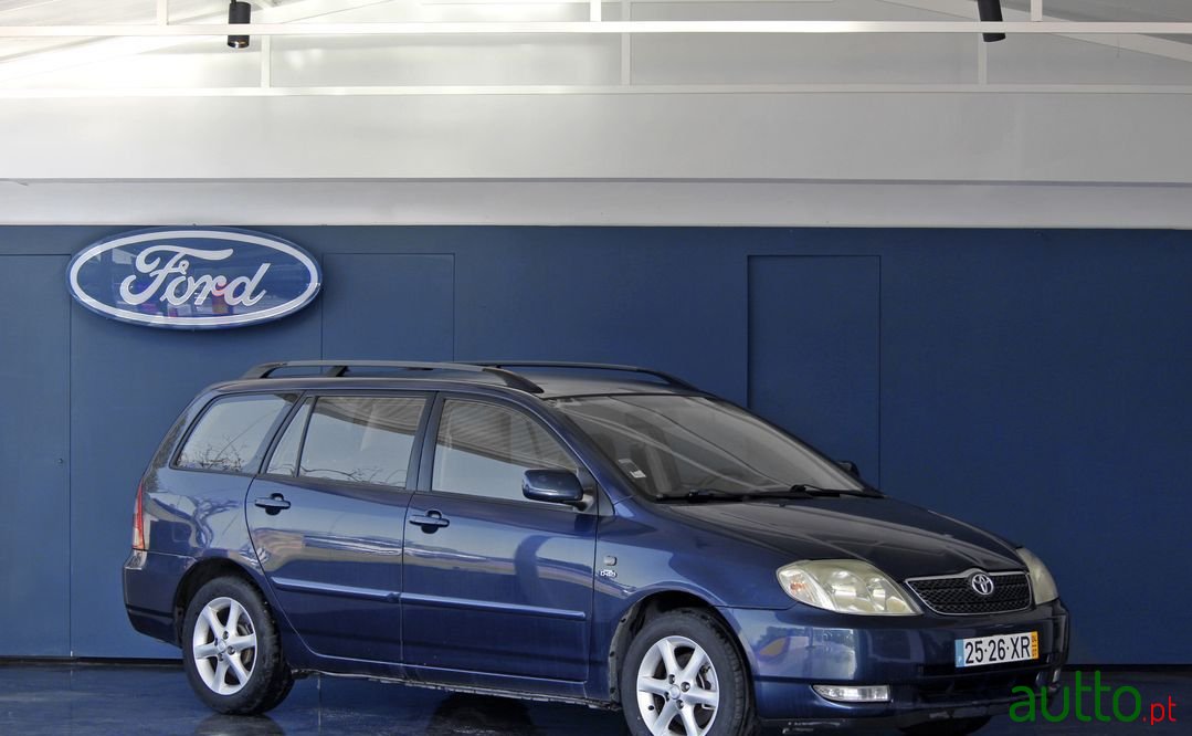 2004' Toyota Corolla Sw photo #2