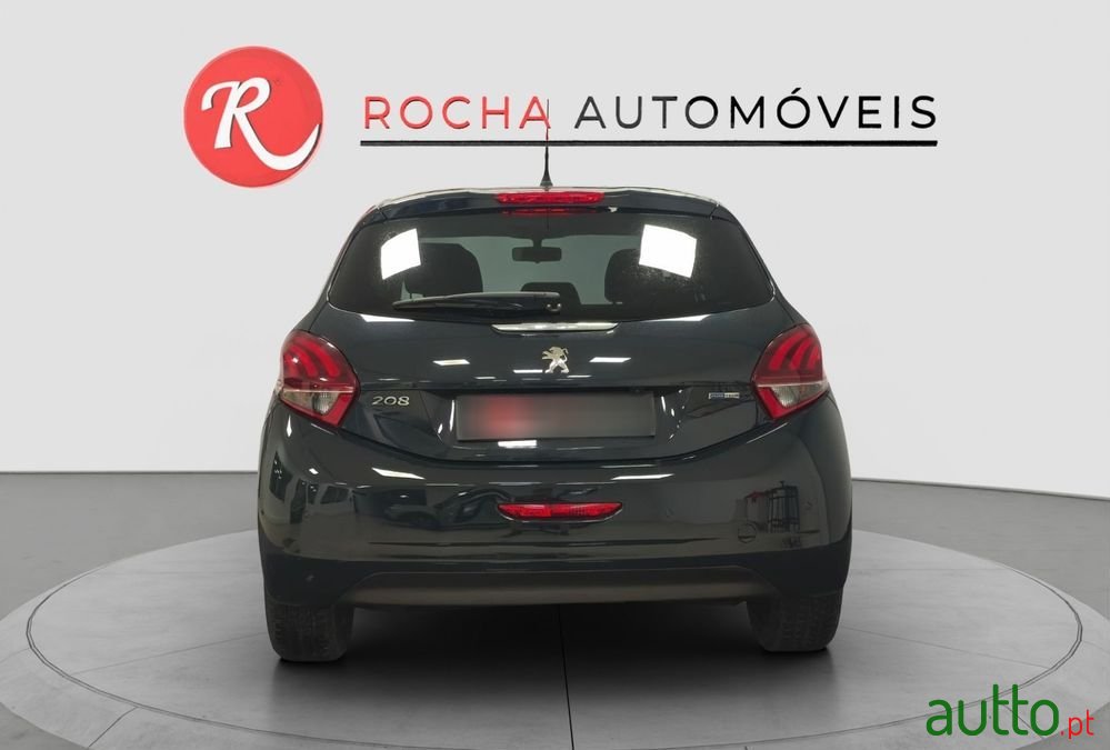 2017' Peugeot 208 1.2 Puretech Active photo #3