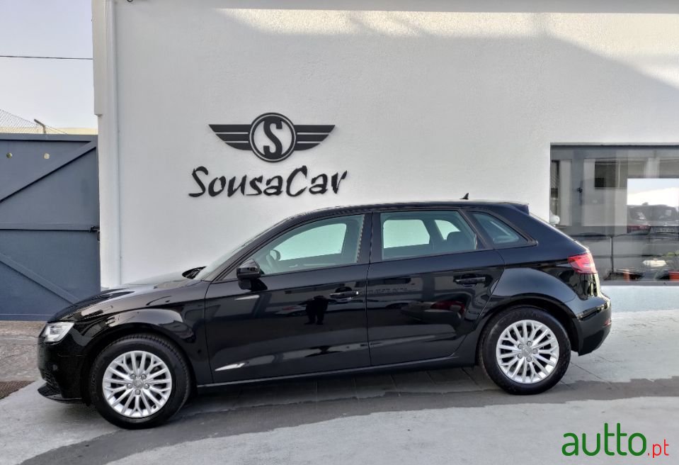 2018' Audi A3 Sportback photo #3