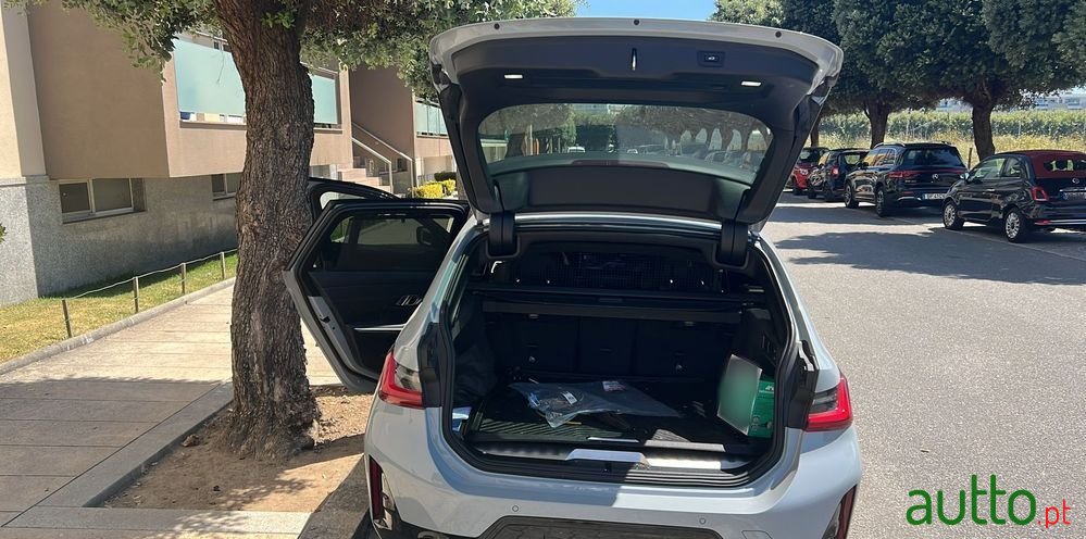 2023' BMW Série 3 M Auto photo #3