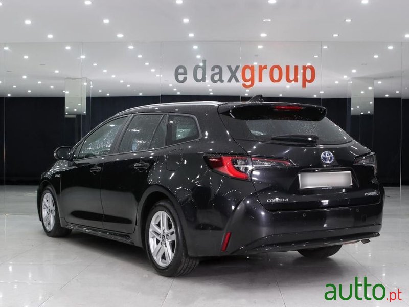 2021' Toyota Corolla Touring Sports photo #4